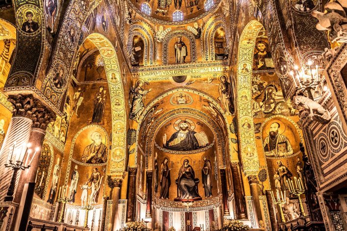 interior-shot-of-the-famous-cappella-palatina-in-sicily-shutterstock_252359956-editorial-only-andreas-zerndl-21
