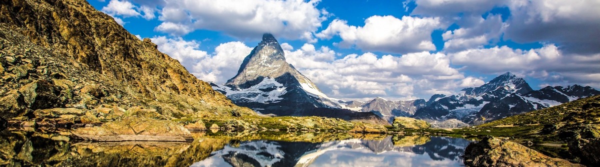 Swiss beauty, Riffelsee lake with Matterhorn mount reflexion shutterstock_299052143-2_1920
