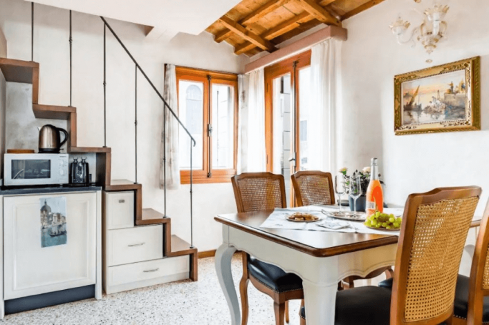 HG-airbnb_venedig_romantik_2-1