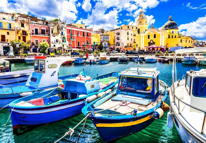 procida-insel-kampanien-italien-istock_000069770233_large-2