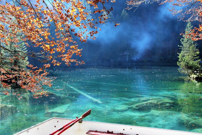 Blausee_Schweiz_BlueLake_iStock-618752184_900