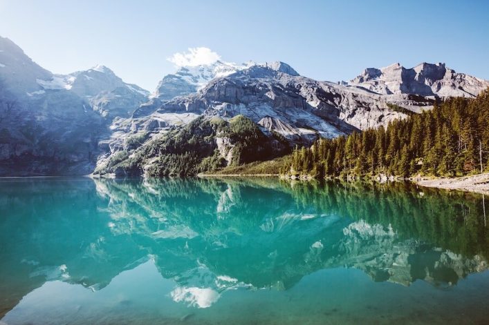 oeschinensee_shutterstock_559113274_900