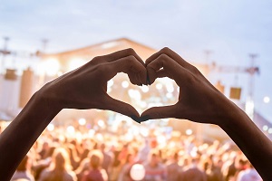 Reiseziele Dezember_Events_Festivals_Rave On Snows
