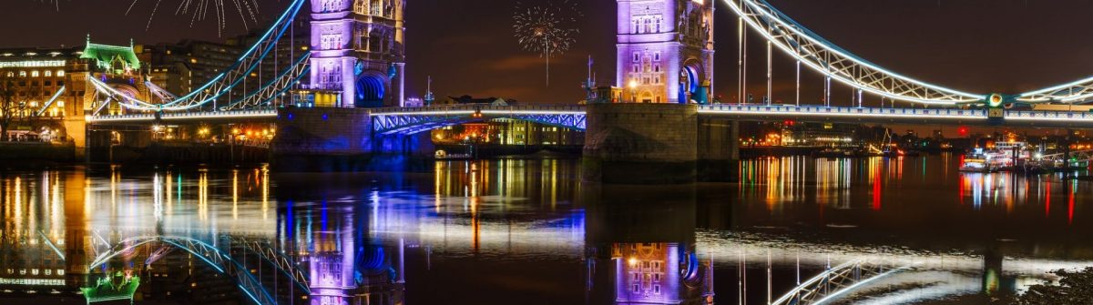 Tower-bridge-with-firework-celebration-of-the-New-Year-in-London-UK_shutterstock_540151606_klein-e1539260035796