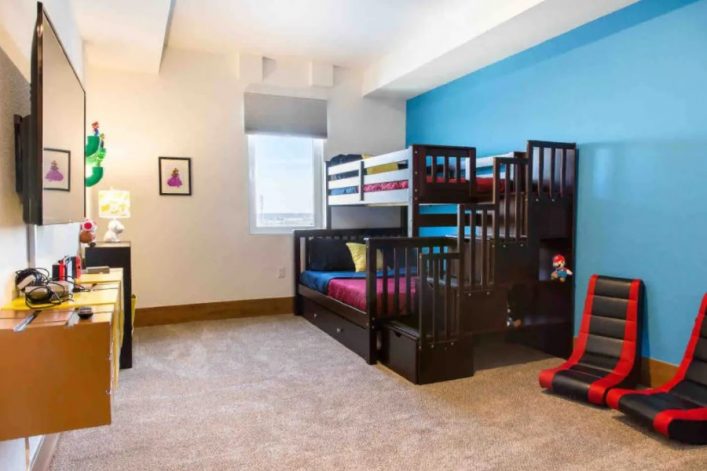 HG-Airbnb_Super-Mario-USA3
