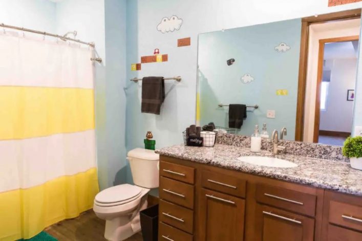 HG-Airbnb_Super-Mario-USA5