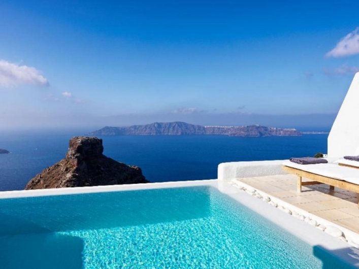 HG-IBE_AstraSuites-Santorin2