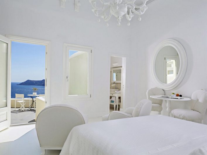 HG-IBE_Canaves-Oia-Santorin2