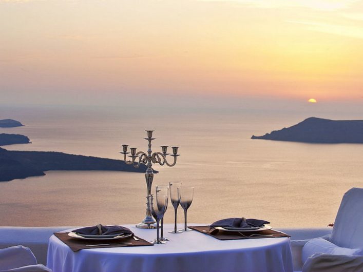 HG-IBE_Dreams-Luxury-Suites-Santorin3