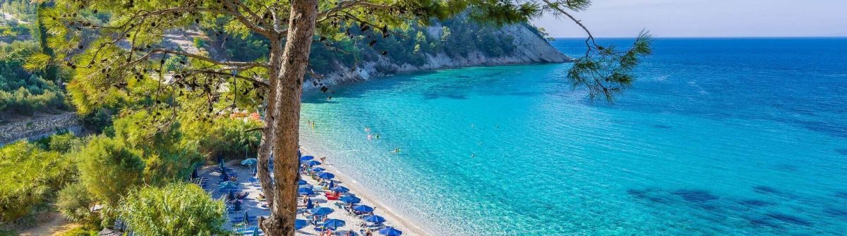 Lemonakia-Beach-in-Samos-Island-Greece-shutterstock_611073635-1-1