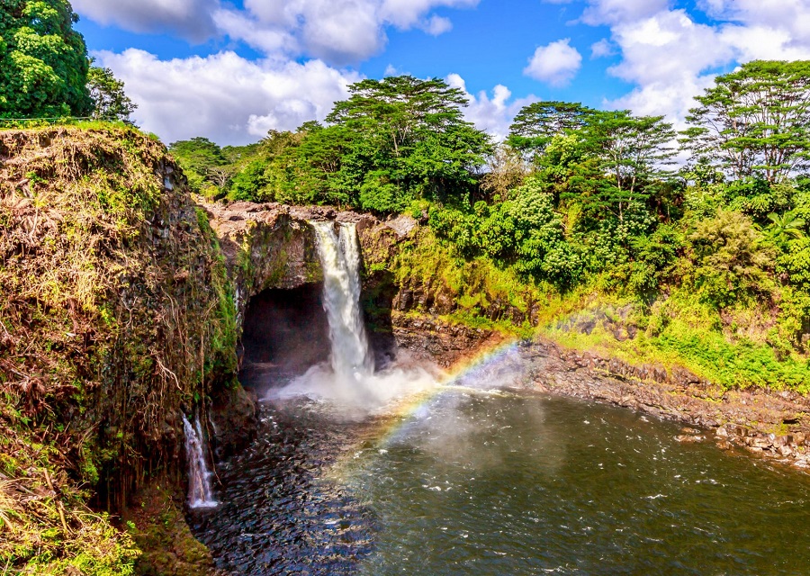 Die Rainbow Falls auf Big Island