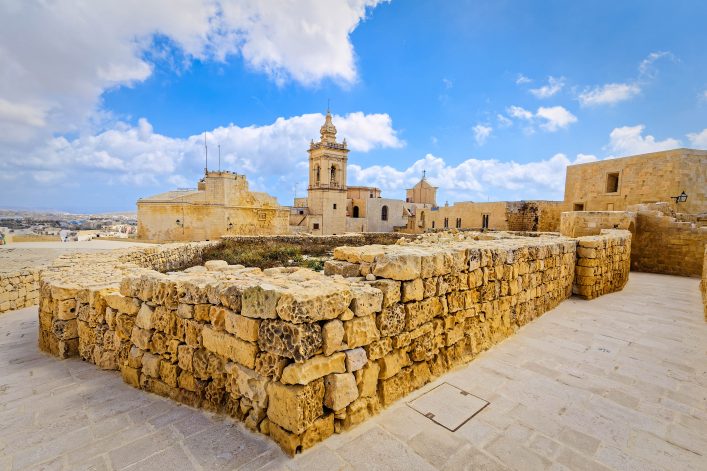 Walk around the Citadel of Gozo