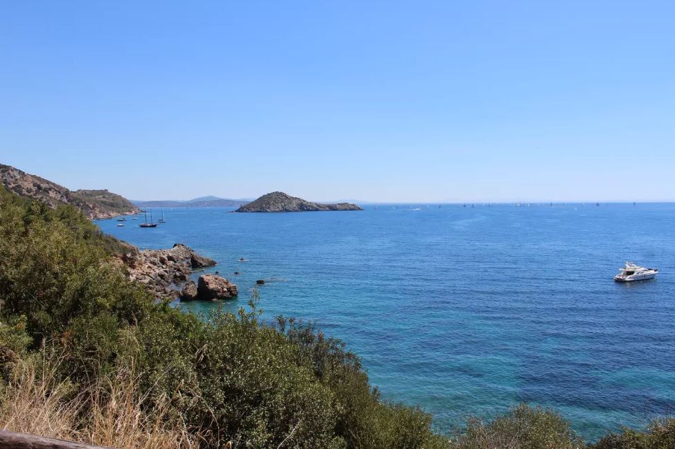 Entspannen am Strand in der Toskana - auch in Orbetello findet ihr schöne Unterkünfte.