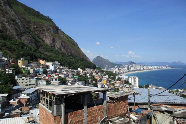 Schon der Ausblick aus der Favela ist vielversprechend