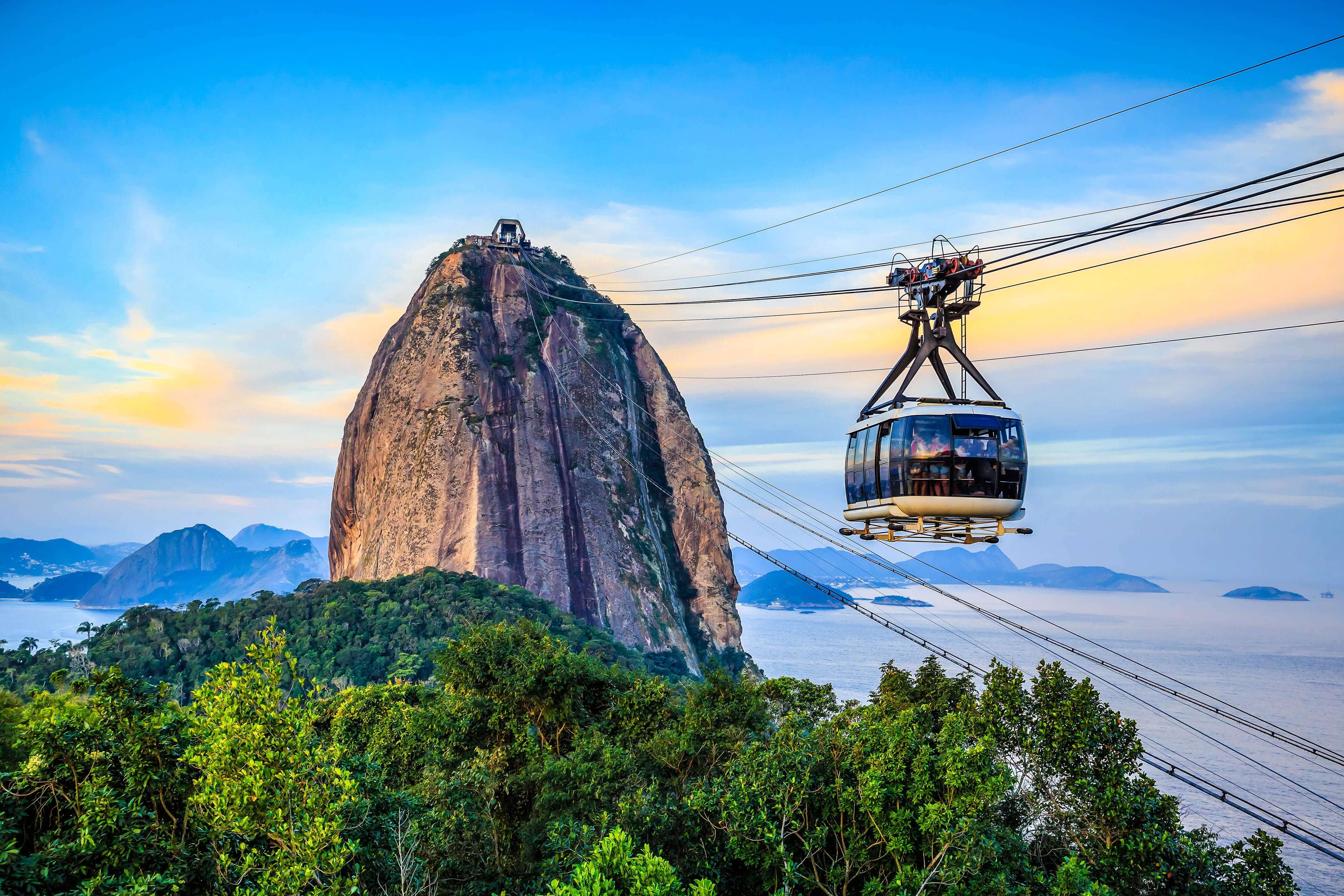 Der Zuckerhut mit Seilbahn in Rio de Janeiro