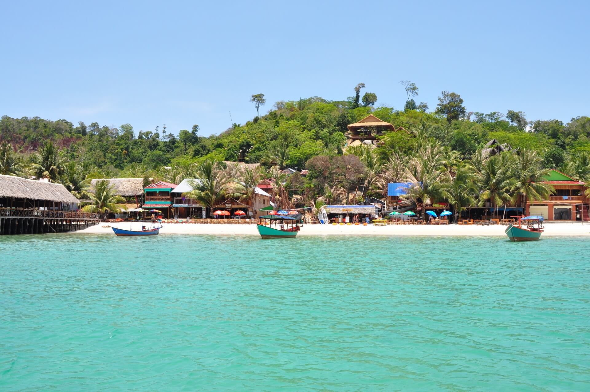Der kleine Anlegesteg der Insel Koh Rong