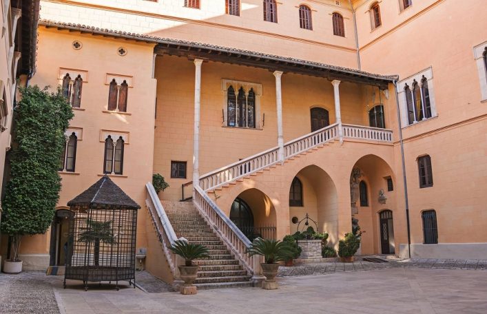 Auch die Universität von Valencia liegt auf der Route der Borgia