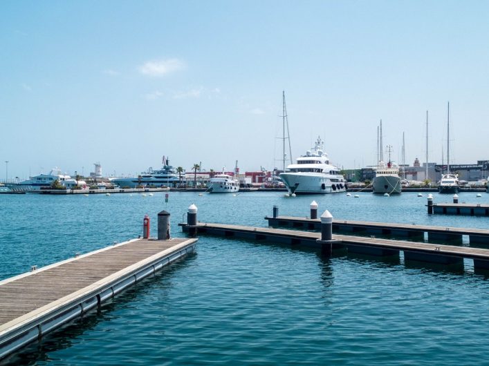 Der Hafen von Valencia in Spanien