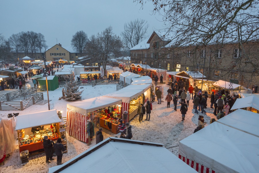 Weihnachtsmarkt auf der Domäne Dahlem in Berlin