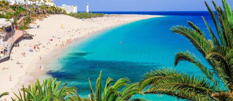 The-beach-Playa-de-Morro-Jable-Fuerteventura-Spain-iStock-624437738_1920x1280-1