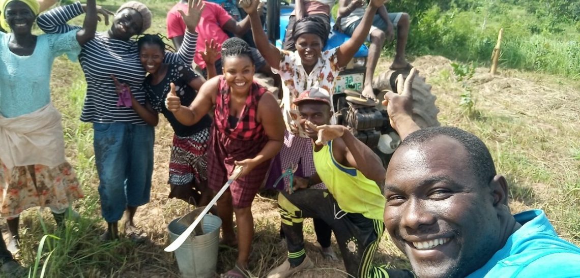 Locals vor Ort in Ghana – B’n’Tree