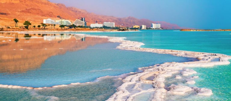 Dead-sea-salt-shore.-Ein-Bokek-Israel_269867162