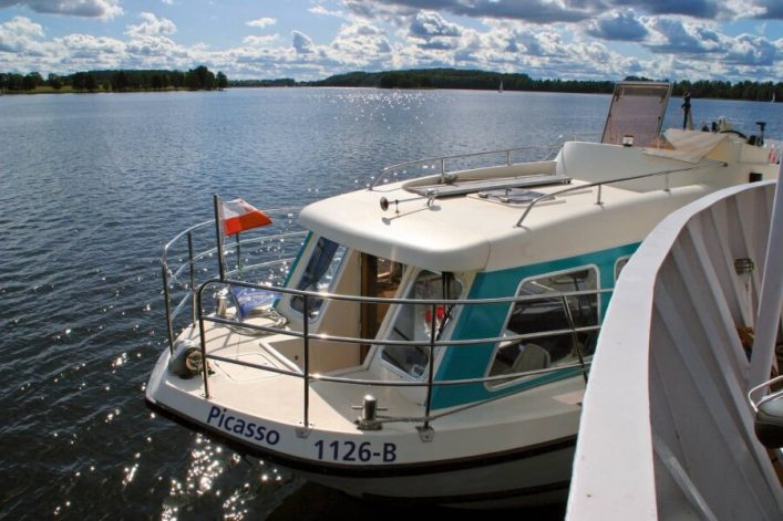 airbnb_mecklenburgische_seenplatte_hausboot_86cc6105_original_900x600