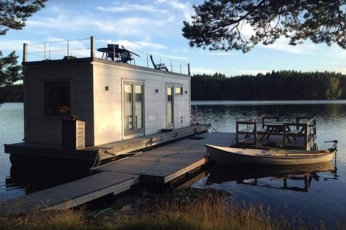 airbnb_schweden_hausboot_06099a6d-dfa2-4a89-ac75-726fd9138698_900x600-e1583493002849