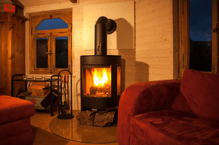 HG-Airbnb_Baumhaus-Deutschland-Kuschelig3-1