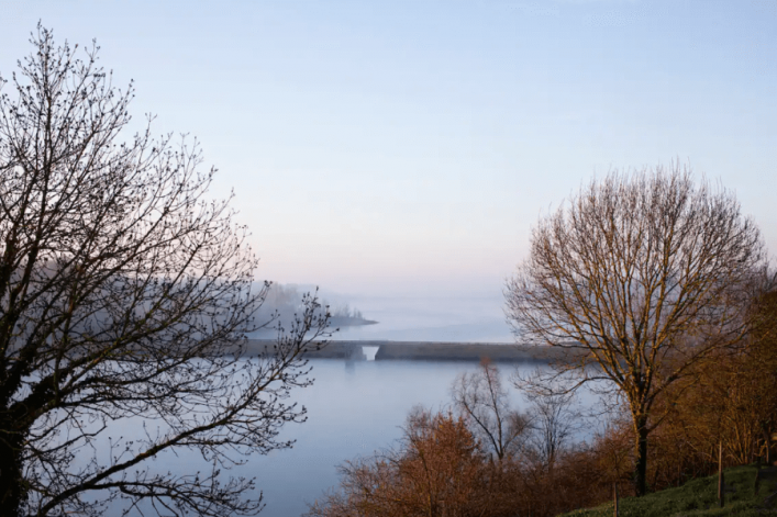 HG-Airbnb_Baumhaus-Frankreich-Pool3-1