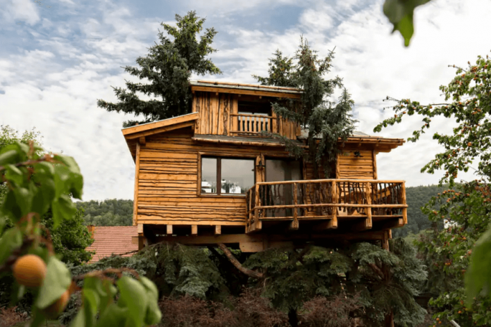 HG-Airbnb_Baumhaus-Oesterreich-Weingarten1-1