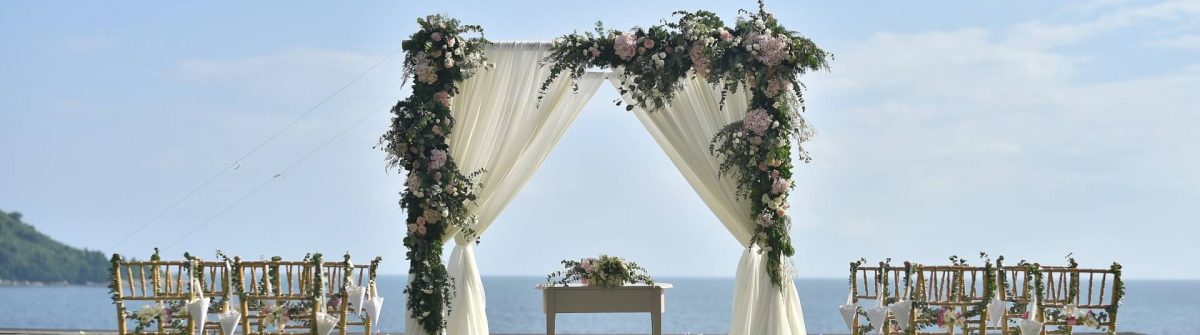 hotel-wedding-hochzeit-strand-beach_shutterstock_694005280-1
